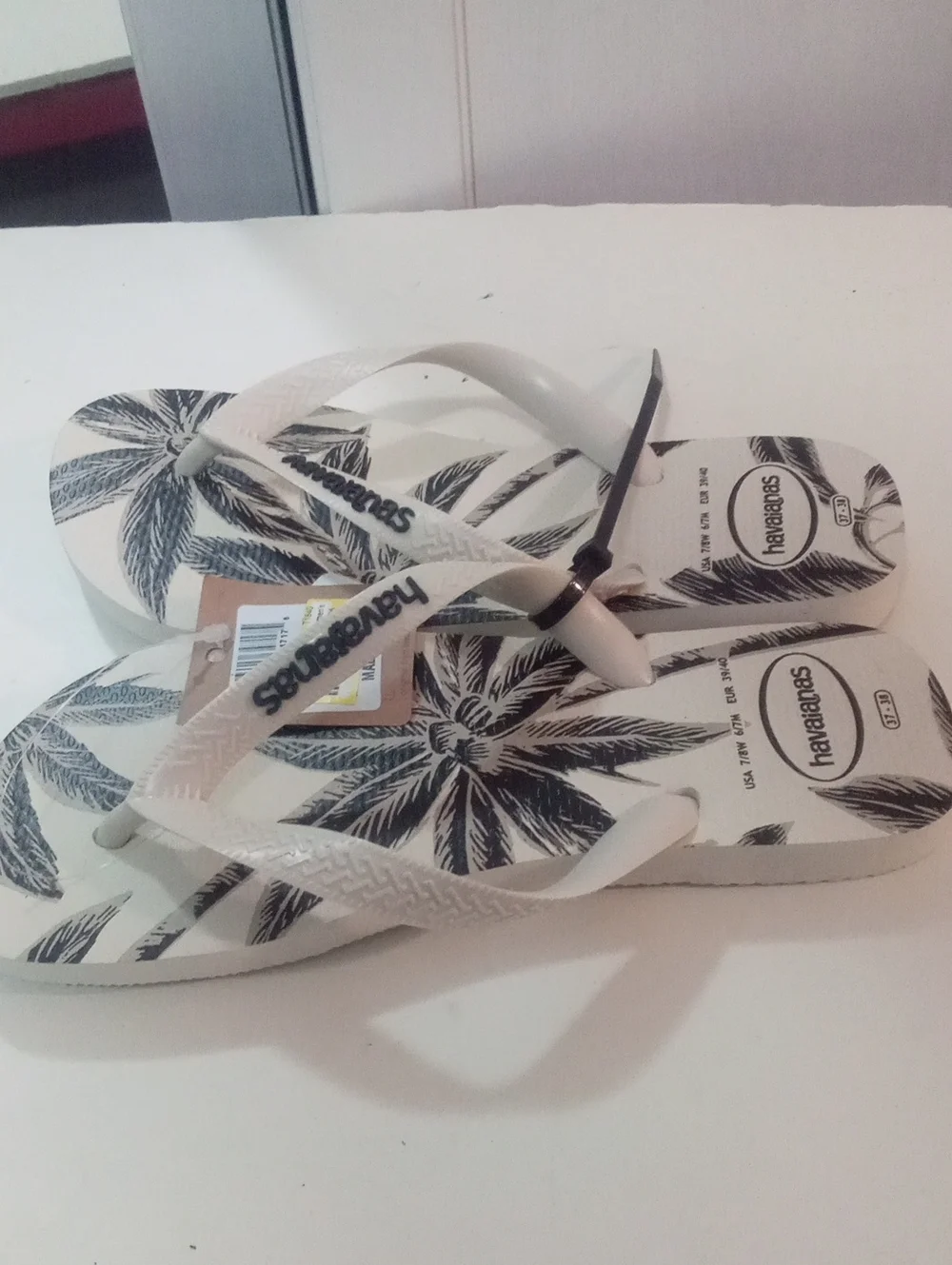 Havaianas White Flip Flops with Black Palm Print Unisex W 7/8 Men 6/7 NWT $34